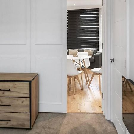 Bright And Spacious 1-Bdr Flat W/ Free Parking Reading Exteriör bild