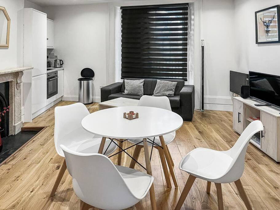 Bright And Spacious 1-Bdr Flat W/ Free Parking Reading Exteriör bild